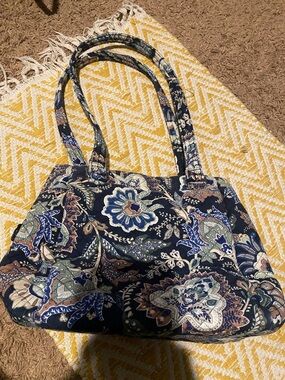 Quilted Floral Tote Bag in Navy Multi EUC
